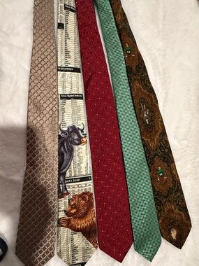 Nautica Burgundy Woven Tie with Geometric Texture ( different brands)